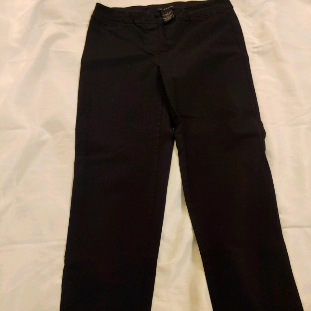 Capri pants